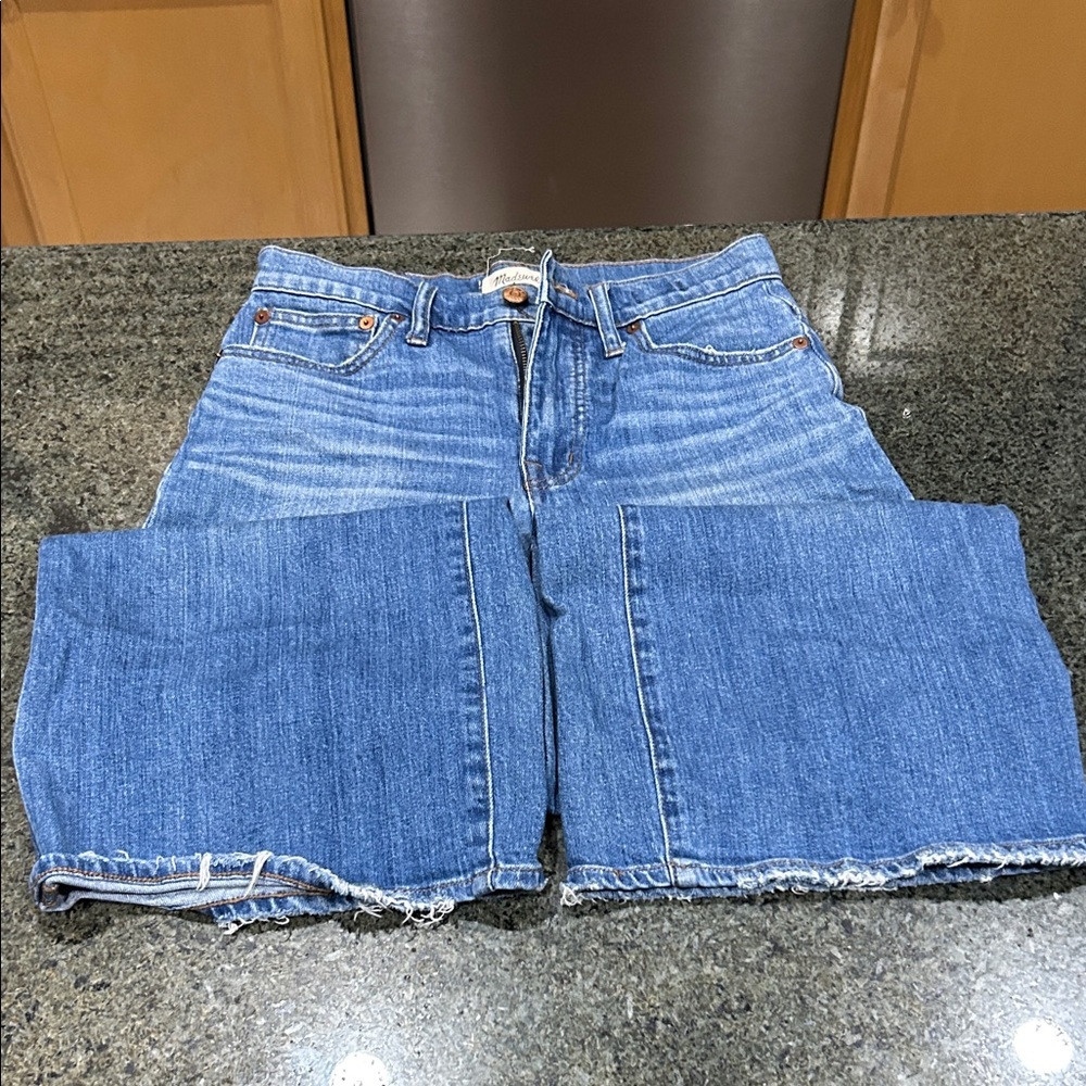Madewell Wide-Leg Crop Jeans - Picture 2 of 6